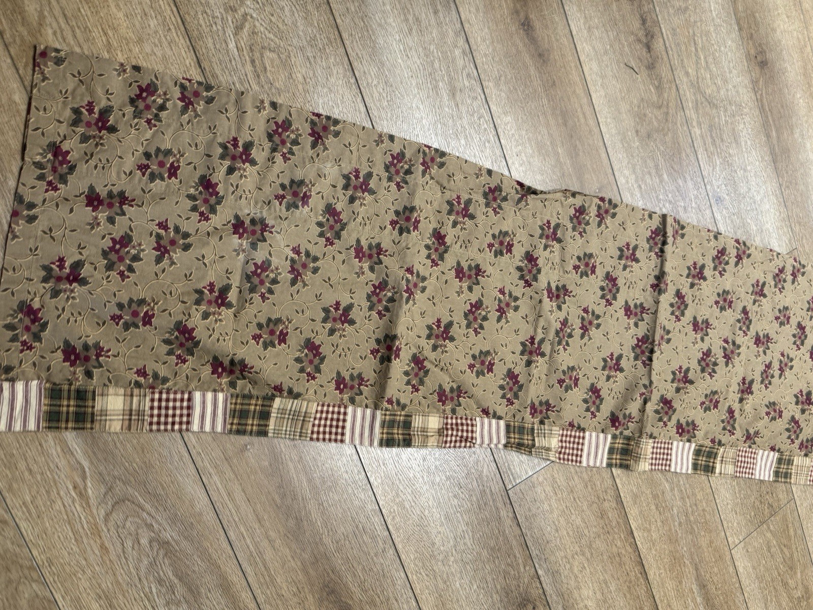2 ~~Nancy’s Nook Valance Curtains Farmhouse Prim Patchwork Floral Plaid Farm