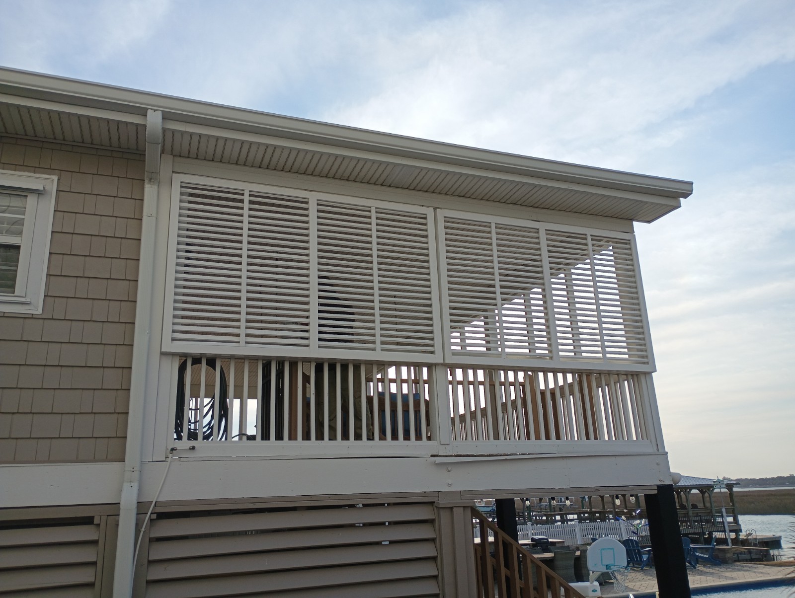 Plantation Blind Wood Window Shutters Multi-Color Fade Resistant Indoor Outdoor