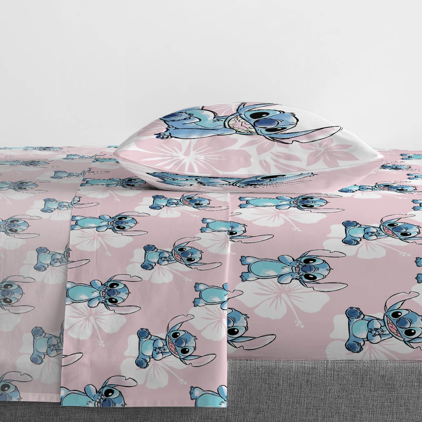 Jay Franco Disney Lilo & Stitch Full Comforter Set – 7 Piece Full, Multicolor
