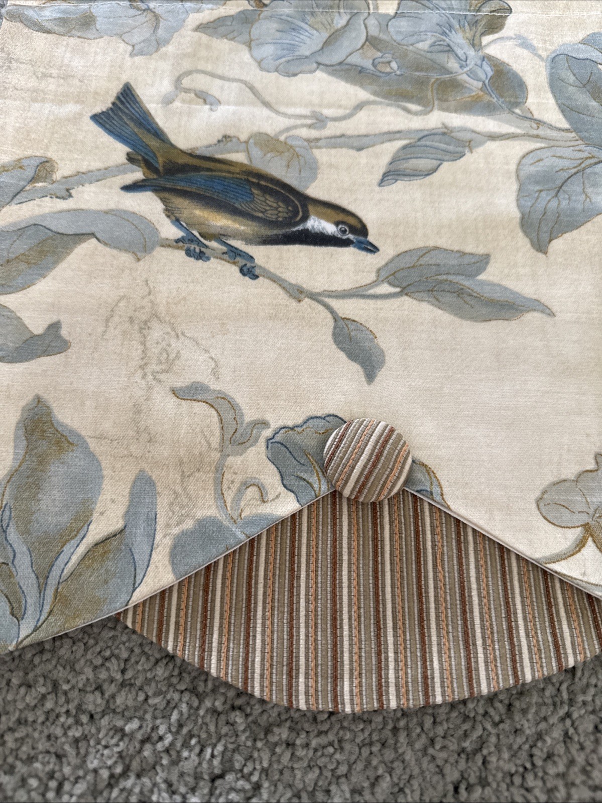 Heritage House Windsong Valance Scallop Buttons Birds 52”X14.5”