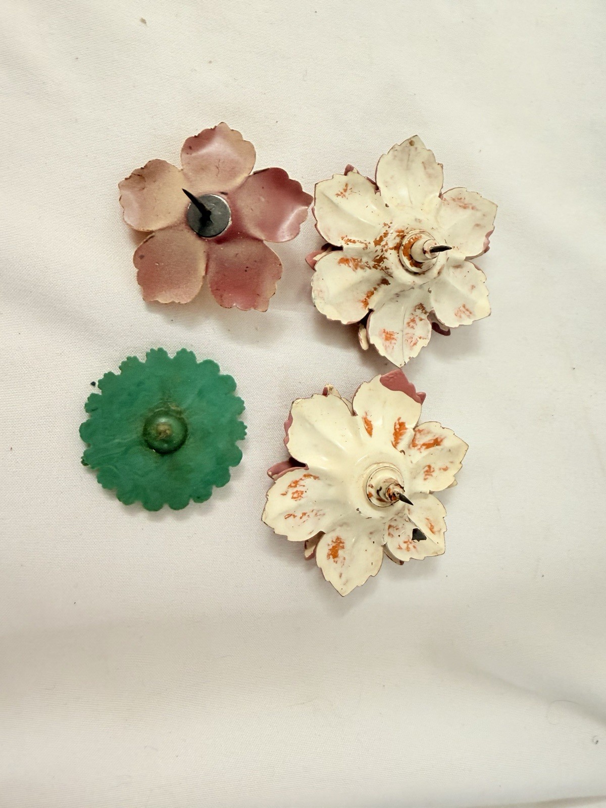 Old Vintage Curtain Drapery Push Pin Tie Backs Metal Lot Floral Flowers Apple