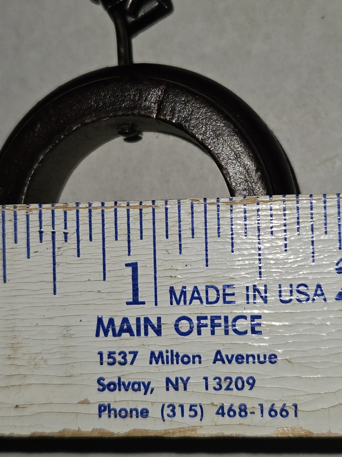 Vintage Set 14 Brown Wooden CURTAIN RINGS w/ Clips I” ID 1 3/4″ Ribbed Quality