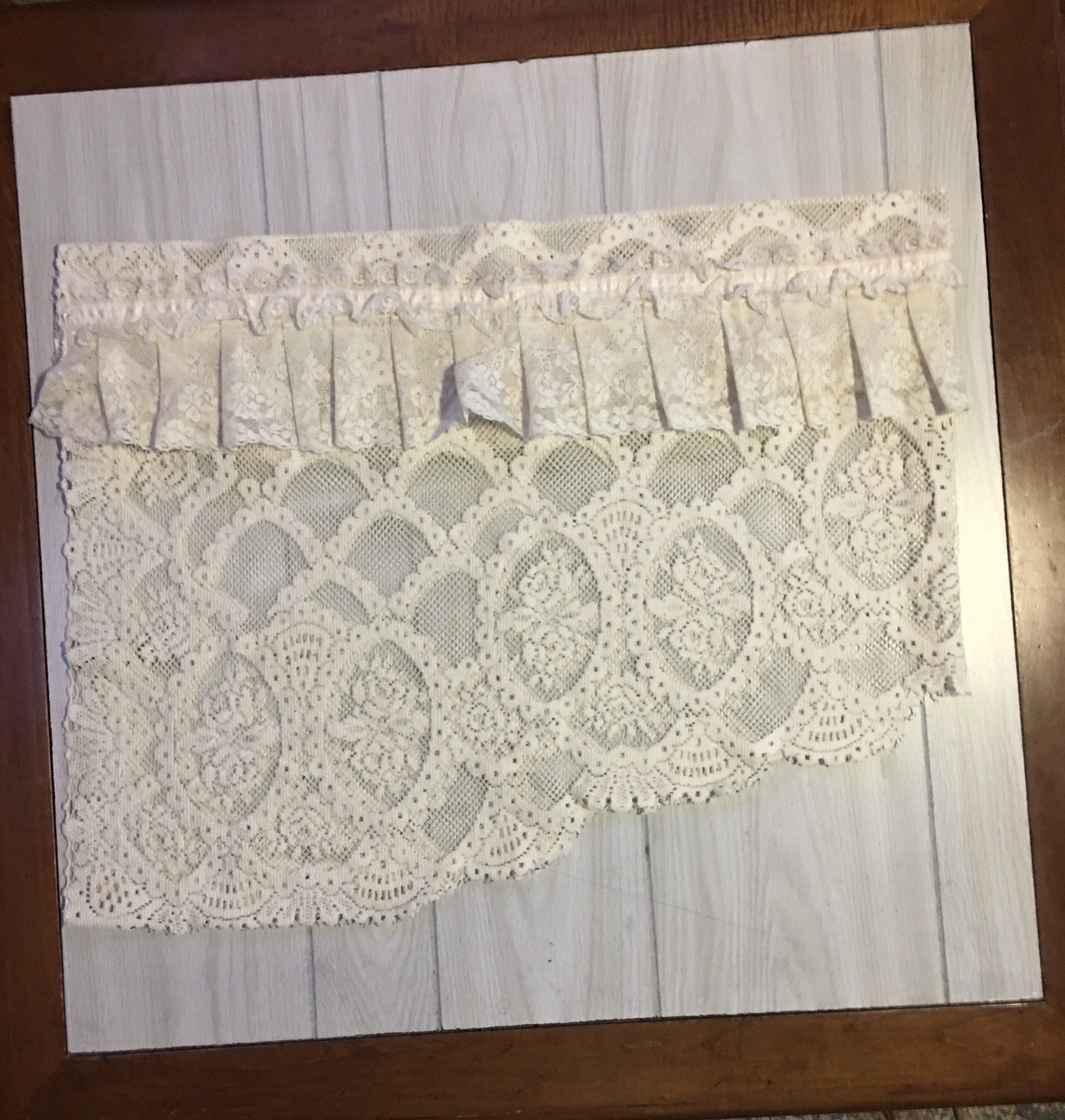 VTG LACE ROSE Curtain Panel-Ruffle Tiered-59 x 23 USA-Country Cottage Core