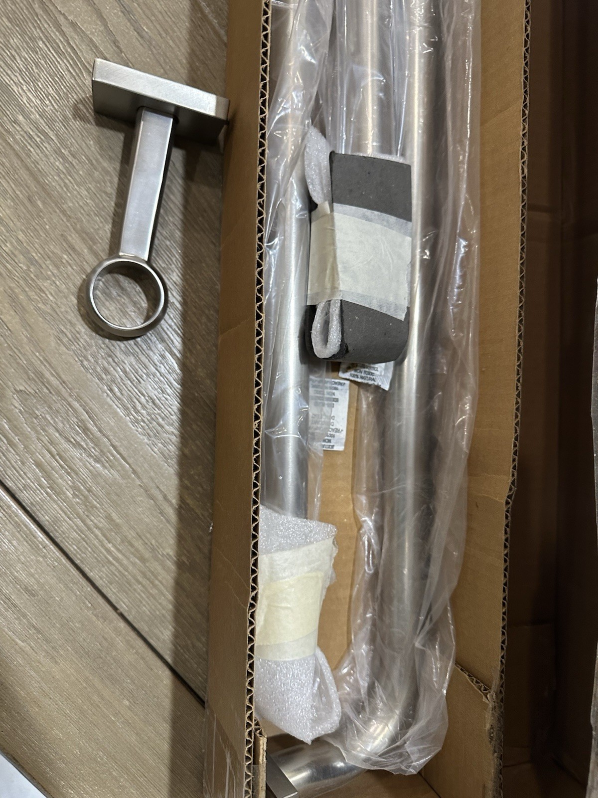 Pottery Barn Hidden Connection 1.25 Curtain Rod 96-120″ Pewter Room Darkening