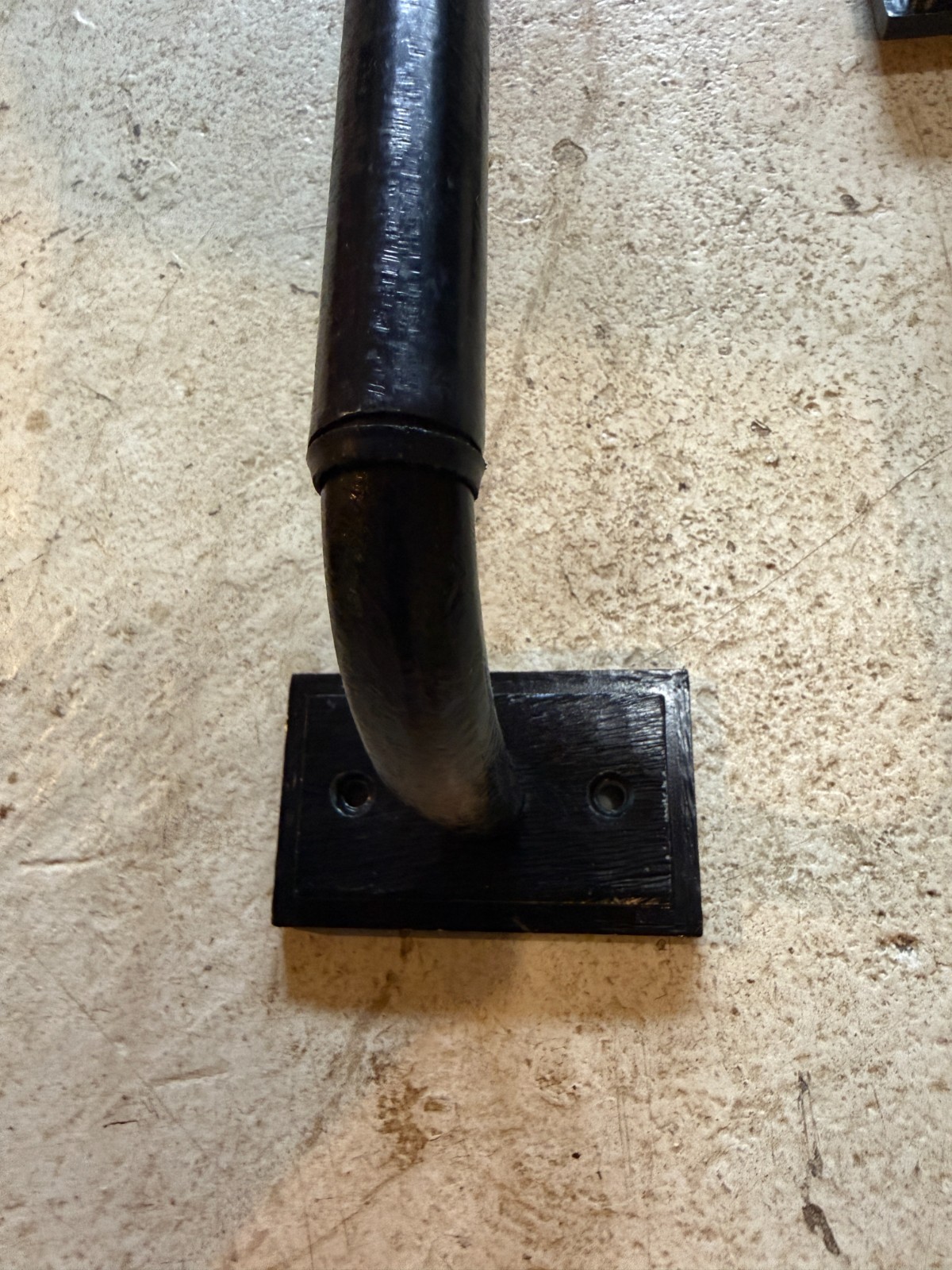 Pottery Barn Essential Curtain Rod 48-88″ Cast Iron Black