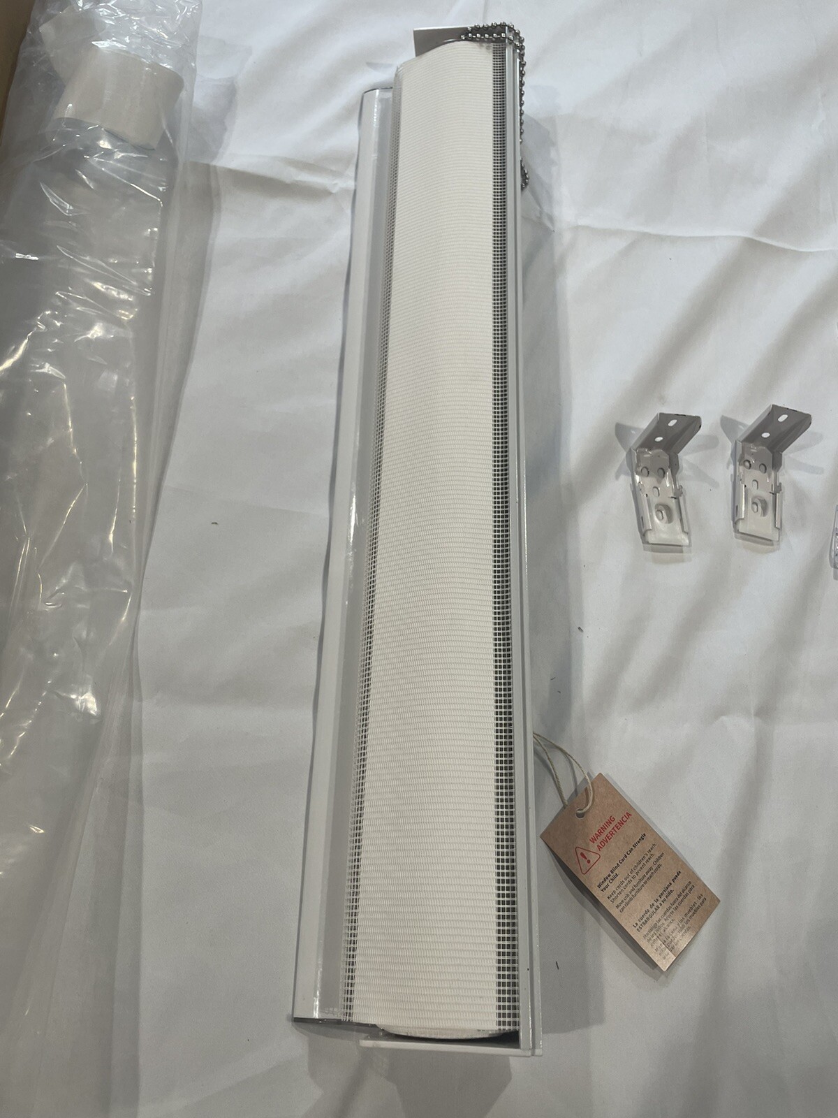 Zebra Roller Shade Sunscreen Fabric With 40% Openness View 26″W x 72″L white