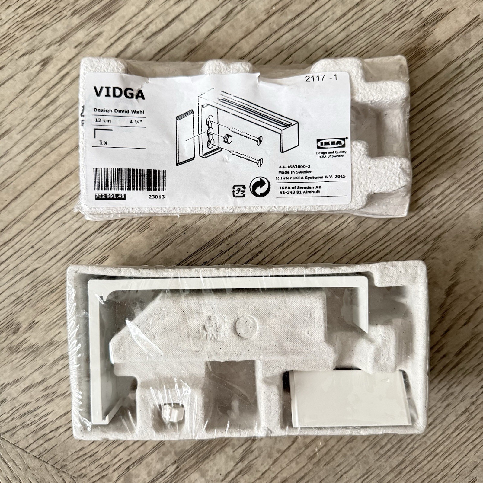 IKEA 2-Pack VIDGA Wall Bracket White 4 ¾” 702.991.48 NEW & Sealed