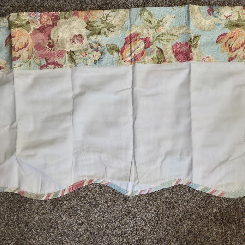 Waverly Spring Bling Valance Cabbage Rose Stiped Scalloped Blue Pink Green EXC