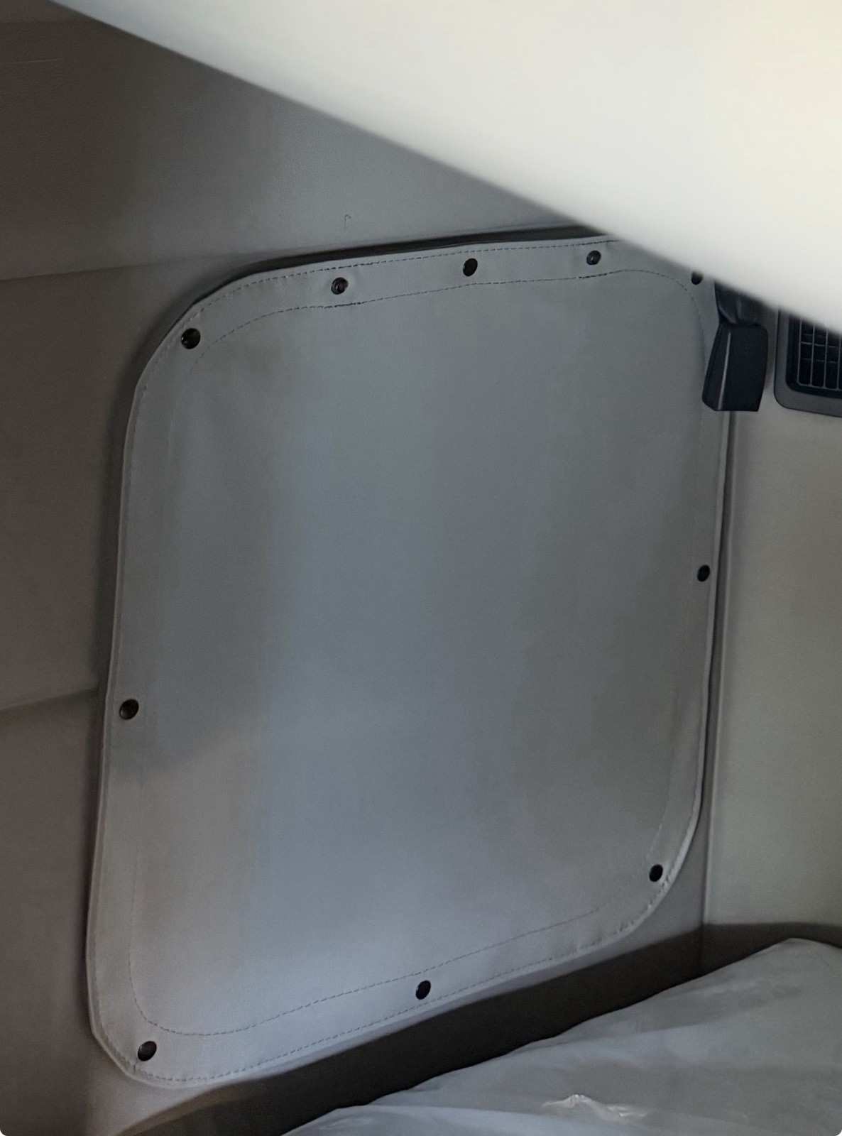 Peterbilt Sleeper Side Window Curtain Just One Black Window Shade