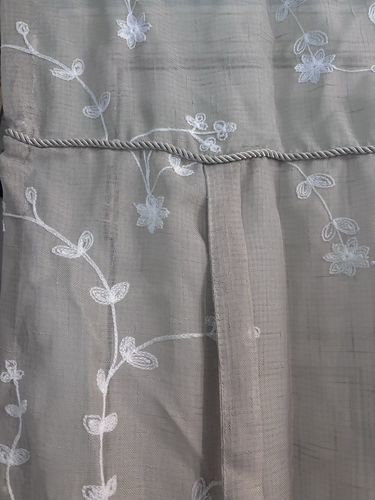 Curtain Panels (2) Sheer Beige White Embroidered Balloon Style 39×63 Boho Girly