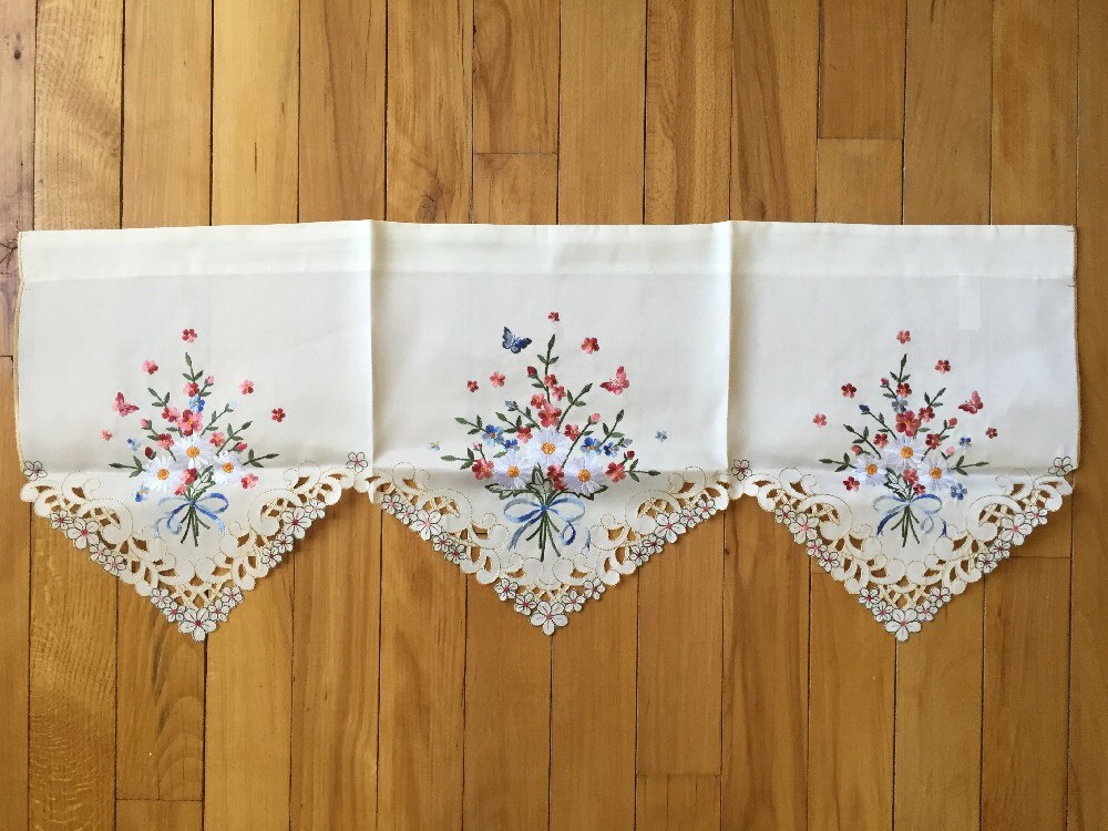 Springtime Floral Embroidered Cutwork Daisy Valance Butterflies Window Valance