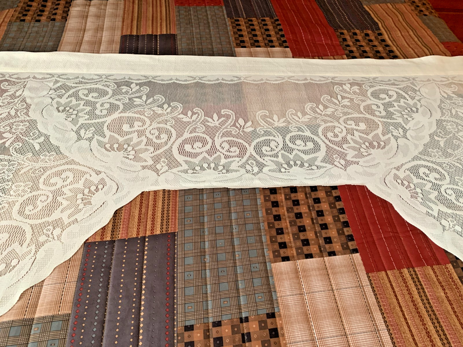 LACE VALANCE CURTAIN 55″ WIDE BY 34″ LONG ECRU BEIGE NEW