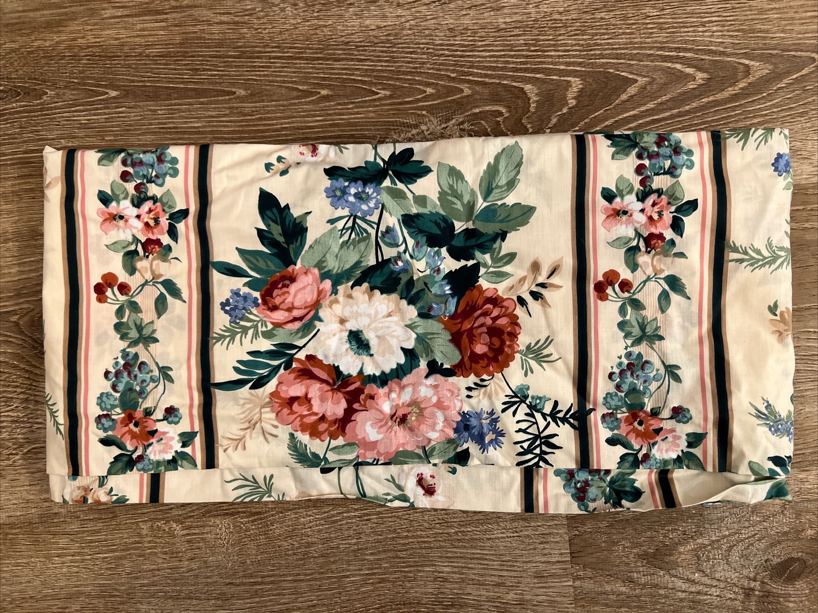 2x Croscill BLOUSON Valance COUNTRY MANOR Farm Chic Curtain Valances 88 X 15 VTG
