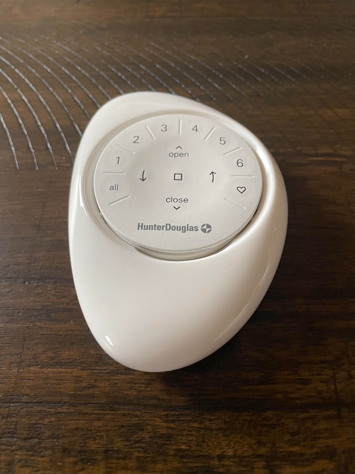Hunter Douglas Powerview Generation 3 New White Remote with white pebble