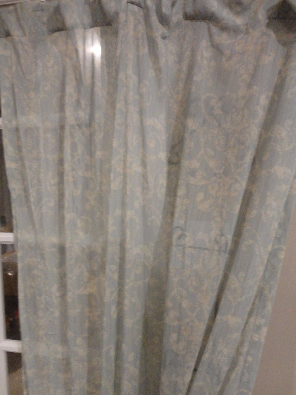 ROYAL VELVET CORDIAL ROD POCKET BACK TAB 100% POLYESTER PANEL 50 X 84″