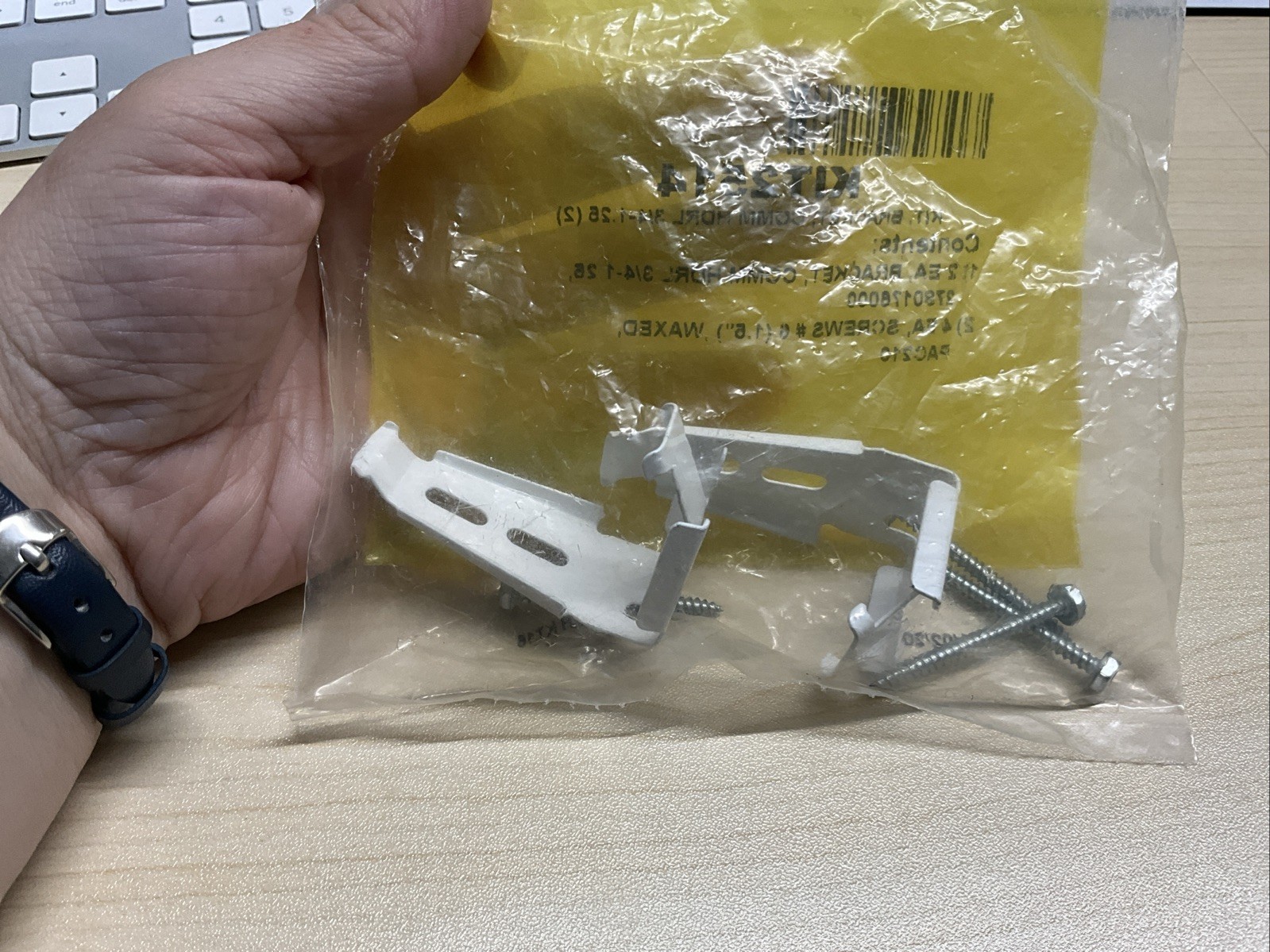 Hunter Douglas Brackets KIT2514 Comm Headrail 3/4-1.25 (2) 2780176000