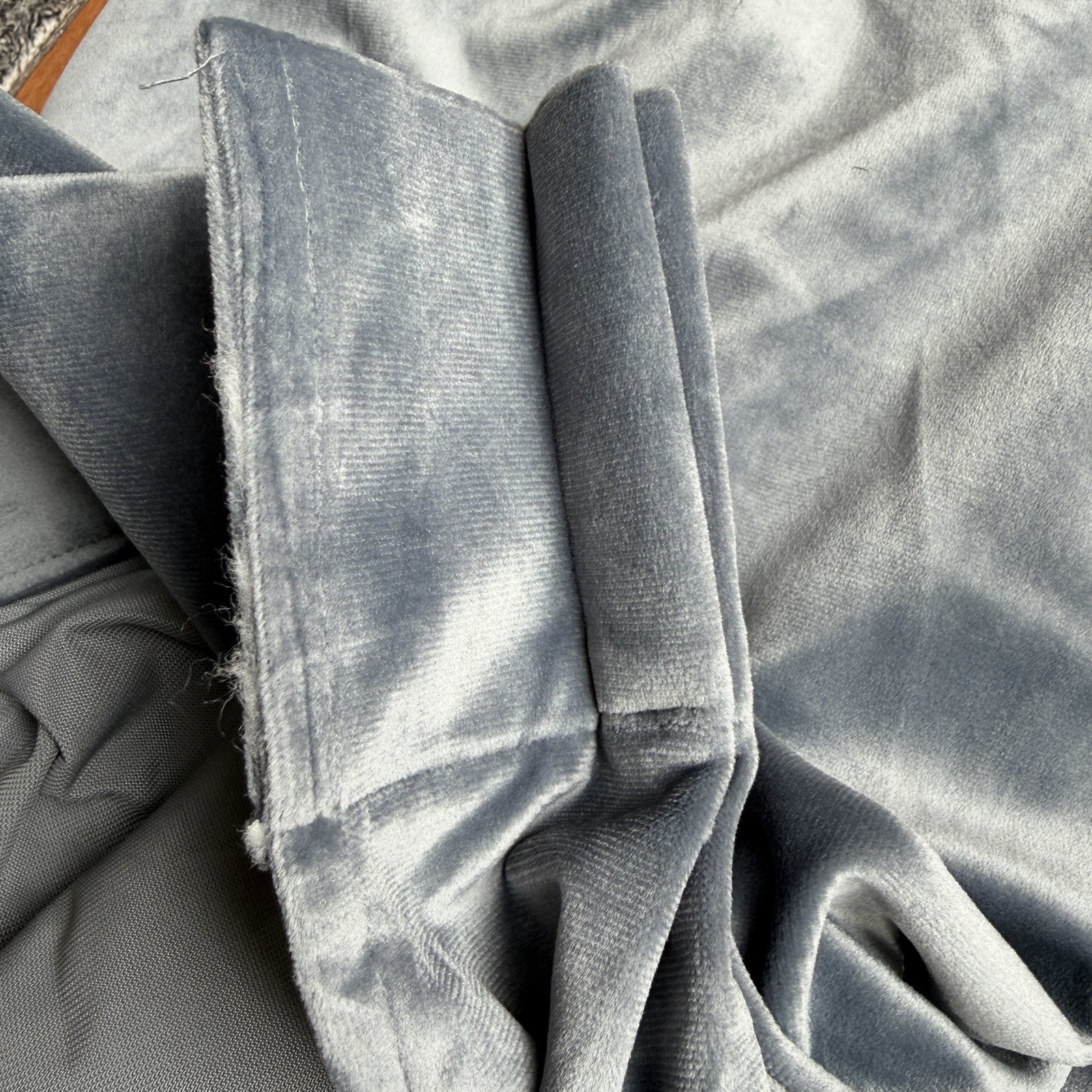 2 Sets Curated Kravet Velour Curtains Gray Silver Blue Panel 32×108 READ!