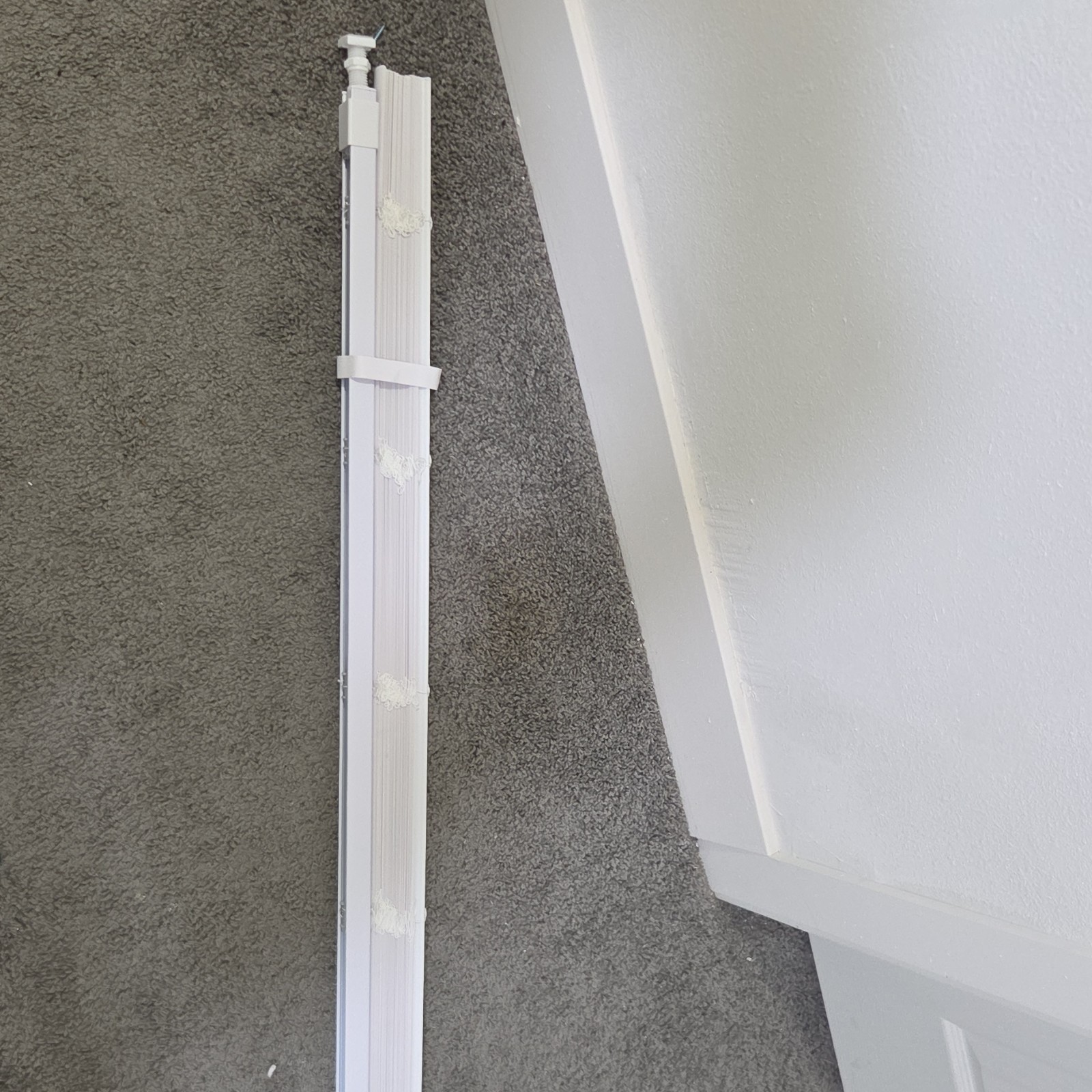 LazBlinds Cordless 1″ Vinyl Mini Blinds White 45″W x 64″H NMI-CLP-081