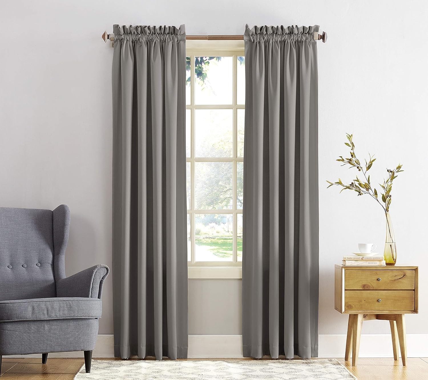Energy Efficient Rod Pocket Curtain Panels in Solid Gris for Home Decor