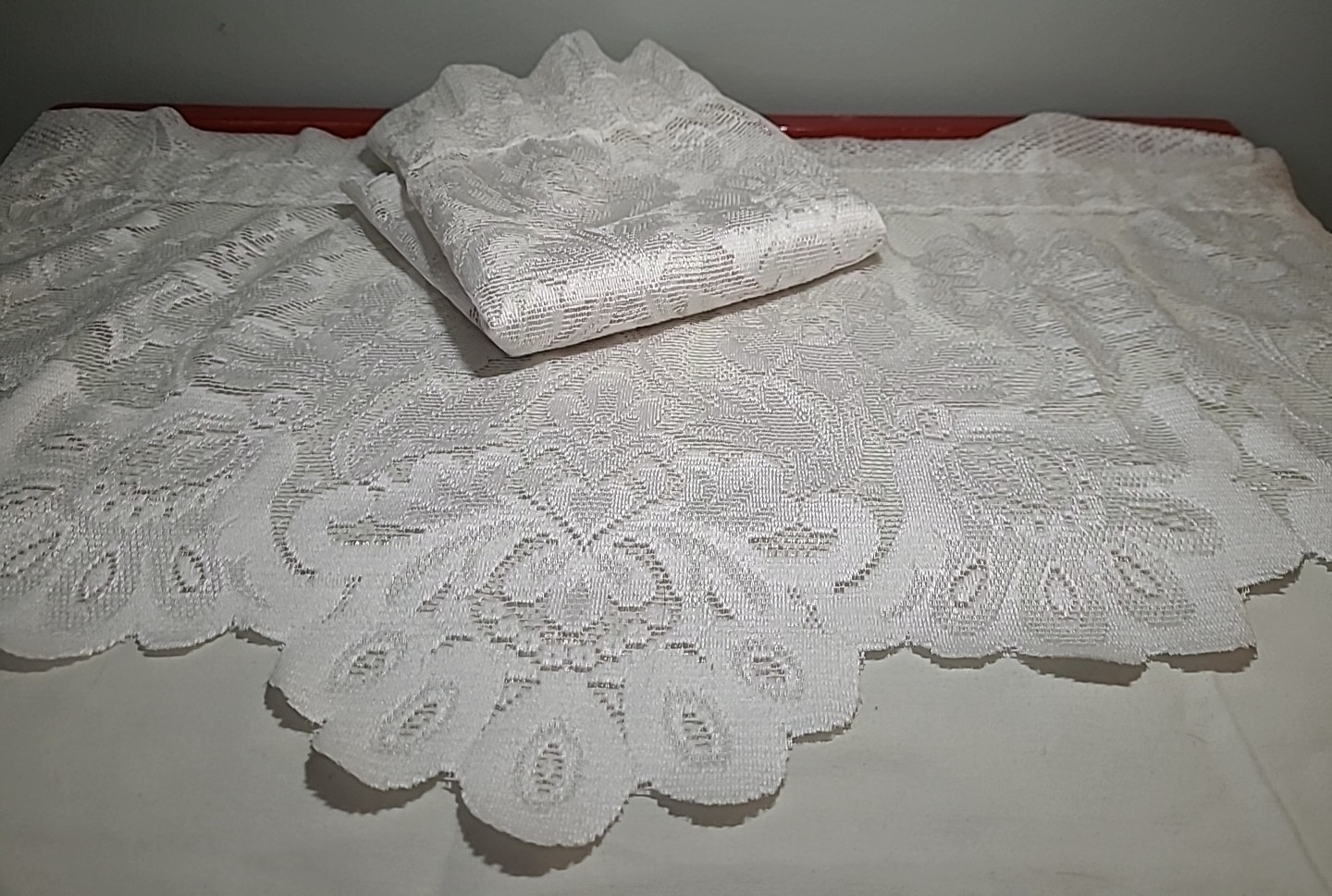 Lace Floral Valance Curtains Off-White – TWO PANELS Scalloped Arch 48 x 15 VTG