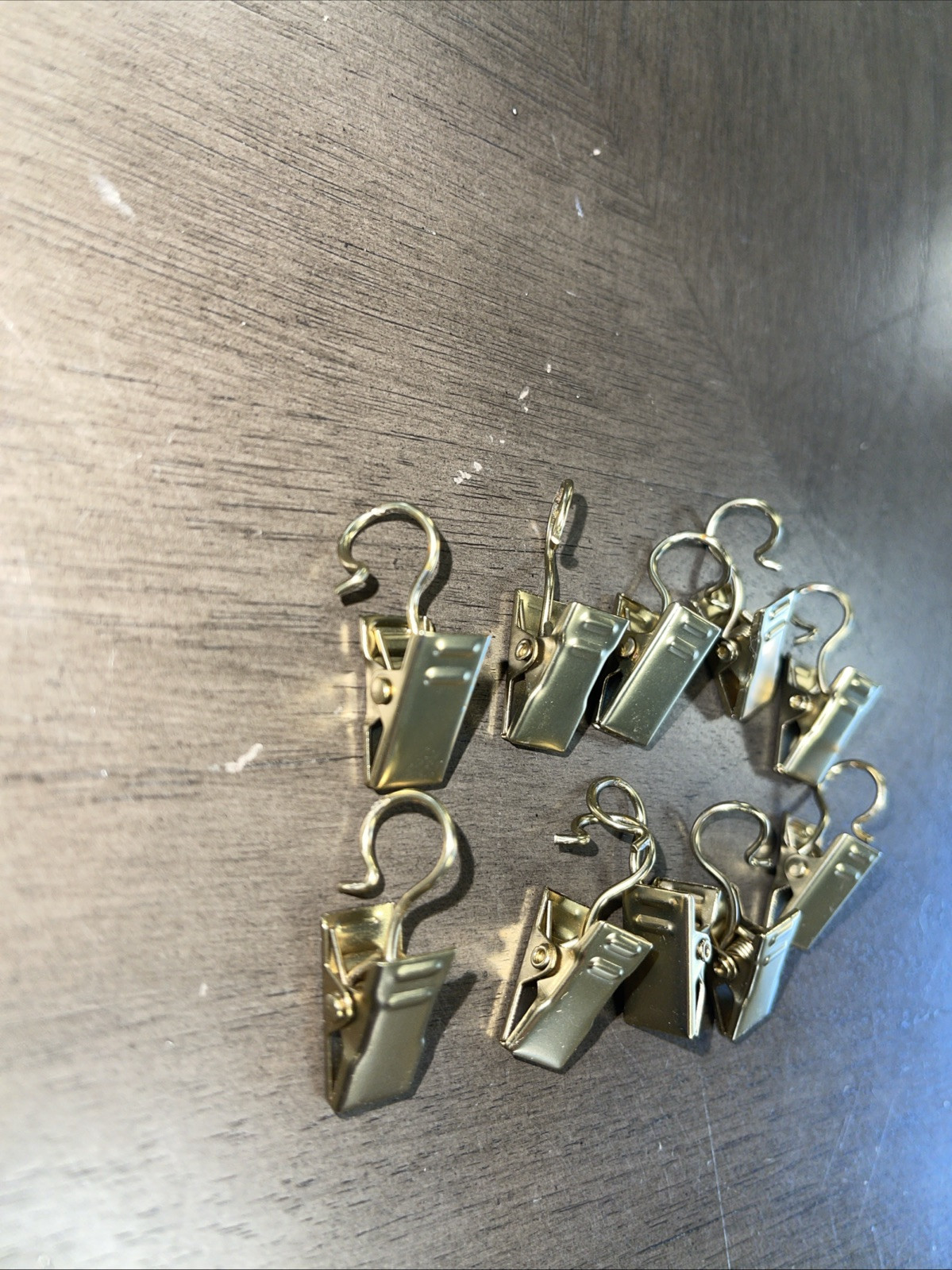 Lot of 7 Metal Alligator Curtain Clips Hooks Gold