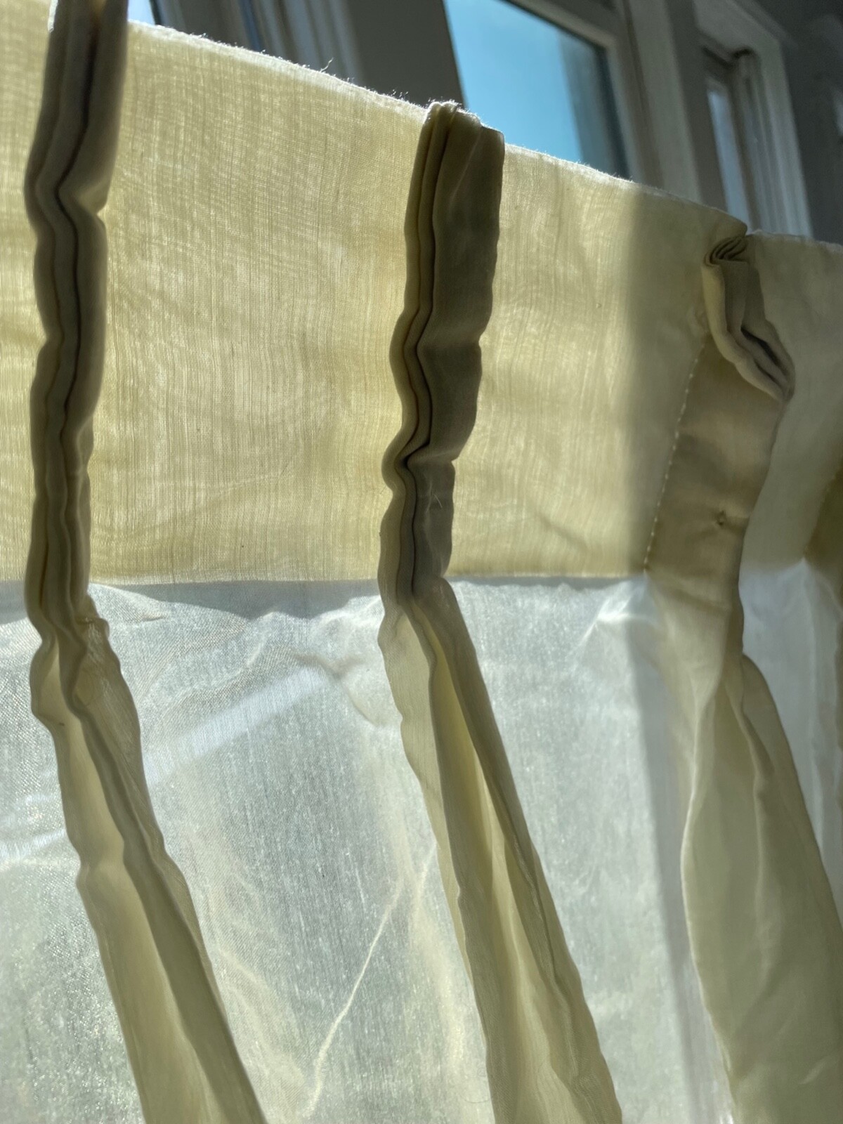 SUPER AAAA HUGE SILK PLEATED DRAPES/CURTAINS. 68 X 81 X 2