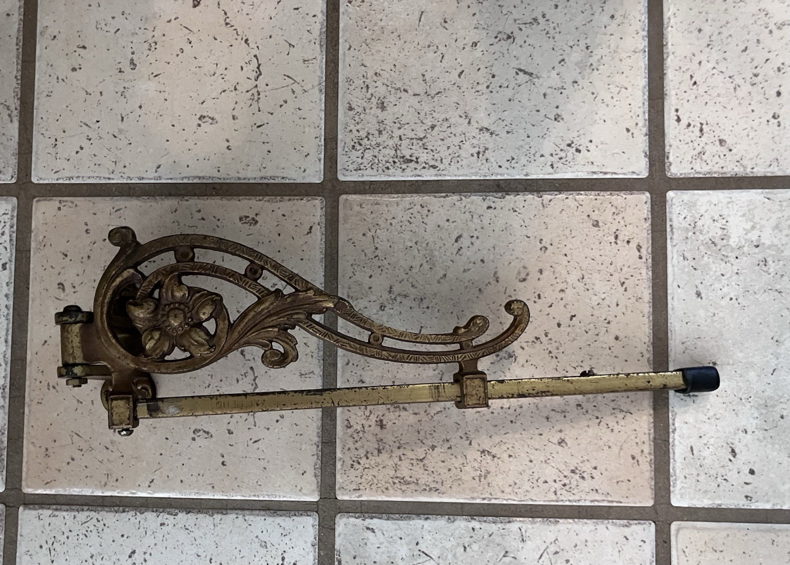 Antique Brass Victorian Swing Arm Curtain Drapery Rod Ornate Small Window 12-18”