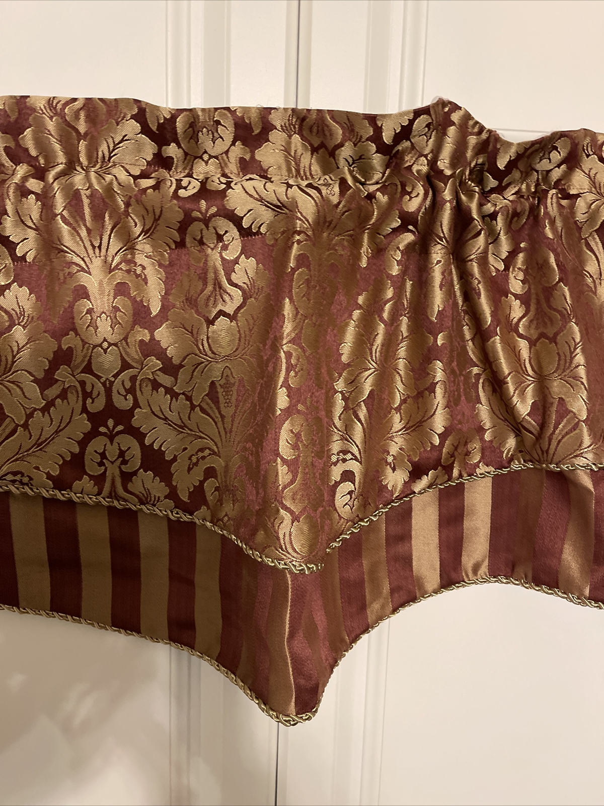 Macys Muted Red and Gold Valances Layered Lined Floral Stripe 16”x52”