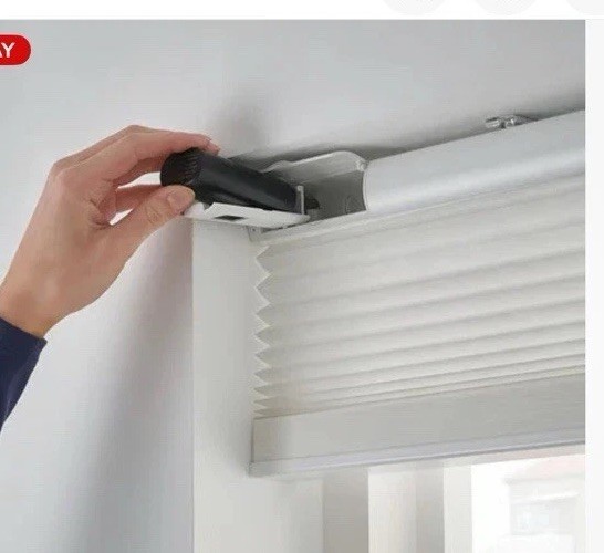 IKEA PRAKTLYSING Smart Cellular Blind 27×76¾” Wireless Battery White-NEW