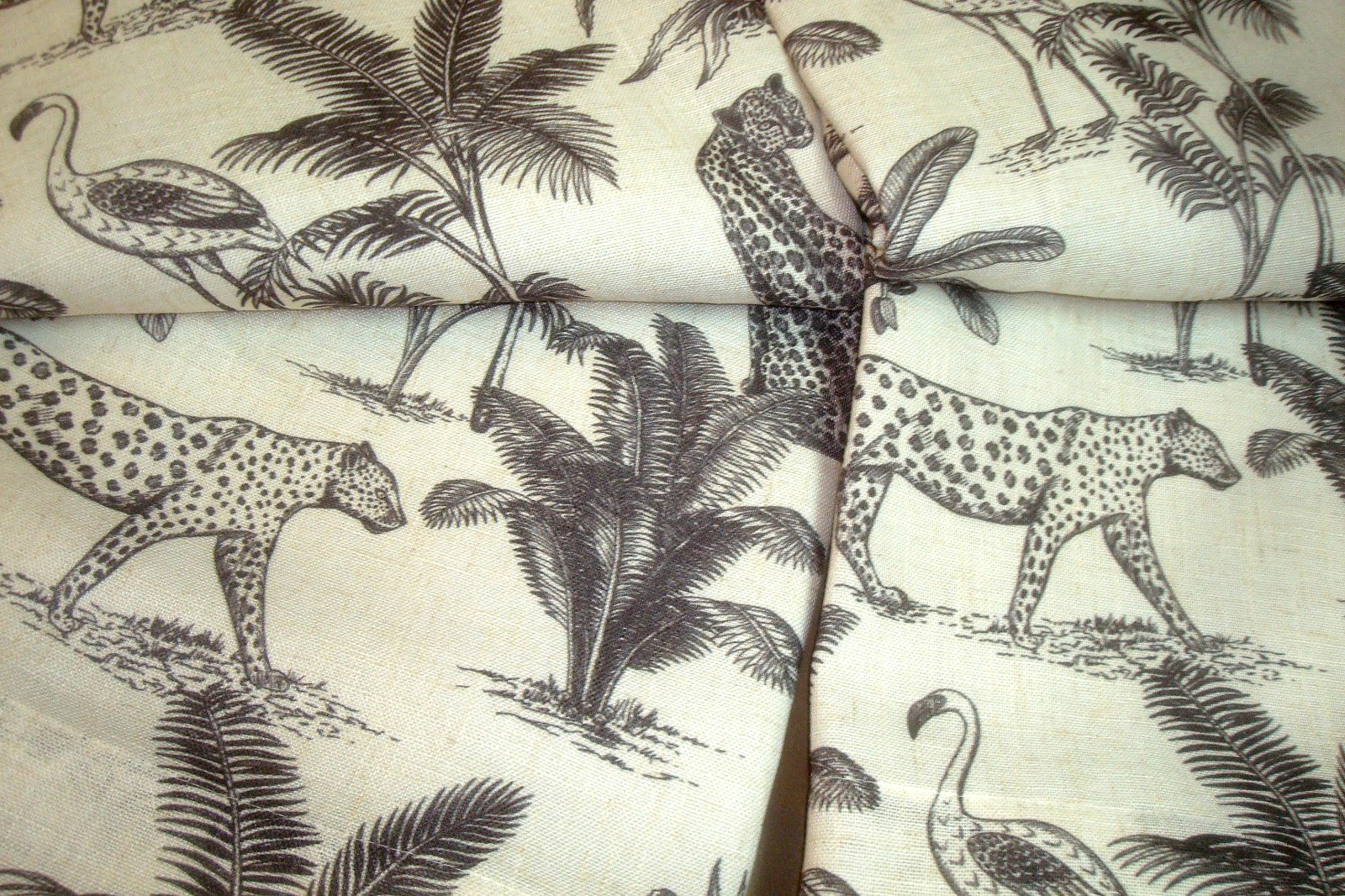 NWT Villeroy Boch Window Curtain Panels Lined 2 pc Jungle Toile Black out 84″ lg