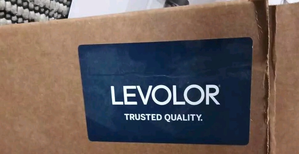 Levolor 58.5 X 30.0 Riviera Aluminu Blinds