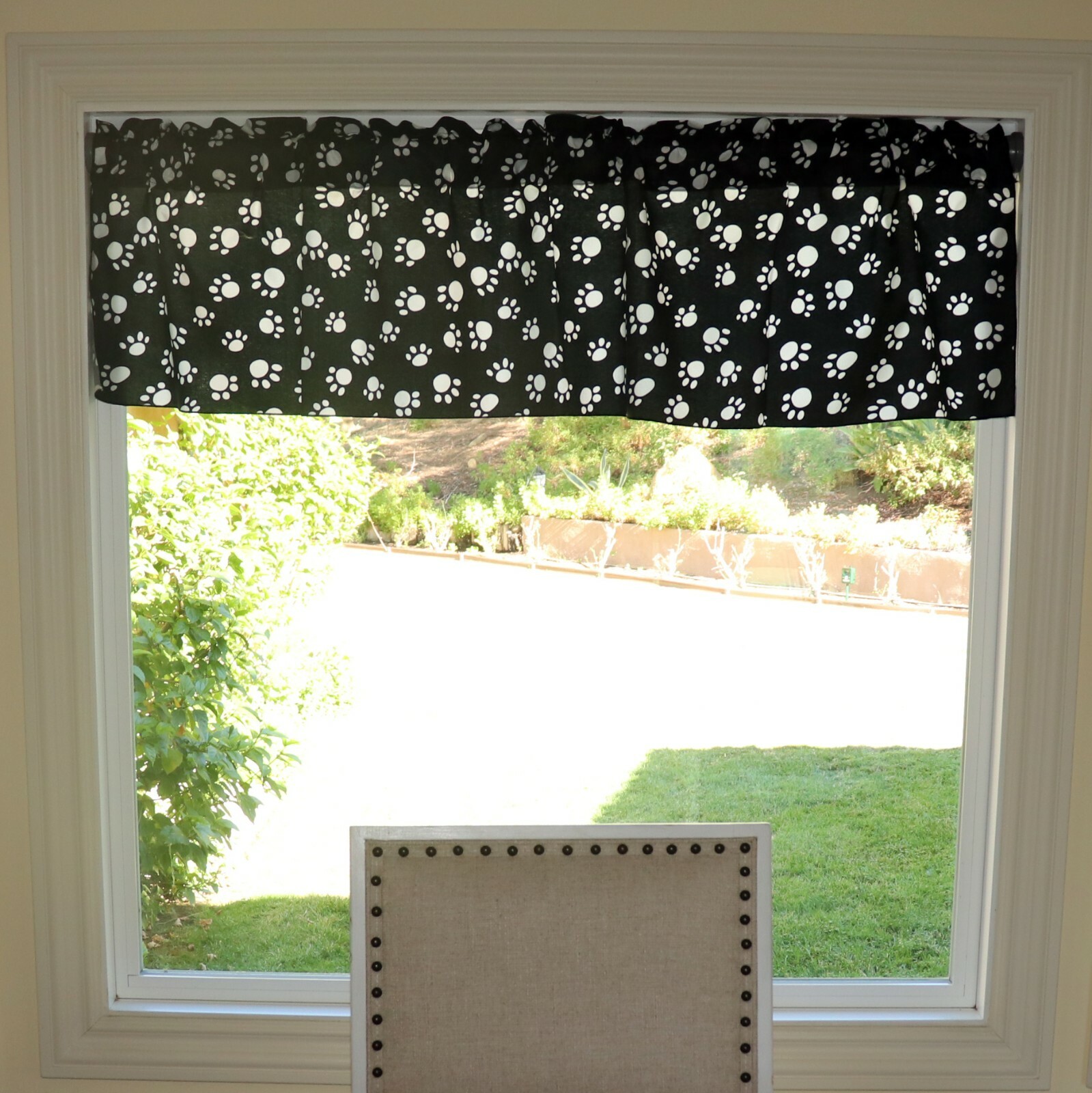 Cotton Print Window Curtain Valance Paw Prints 58″ Wide