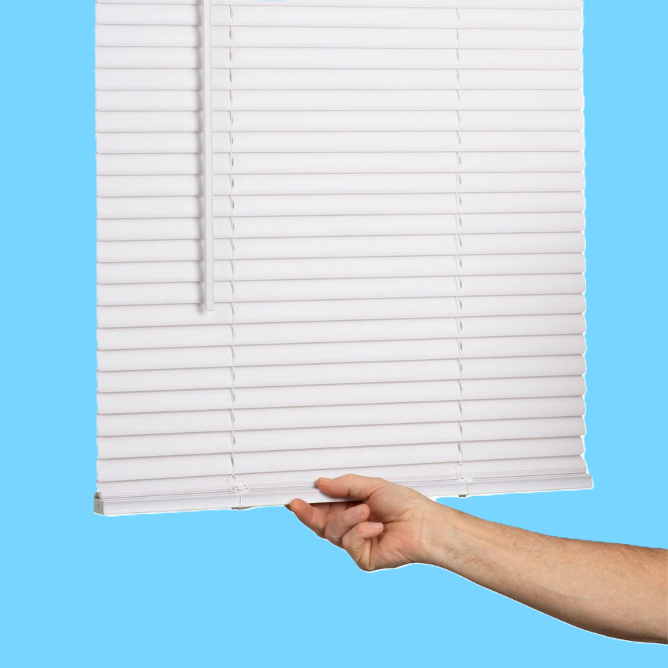 1″ Cordless Vinyl Light Filtering Mini Blinds, White, 34″ W x 64″ L New