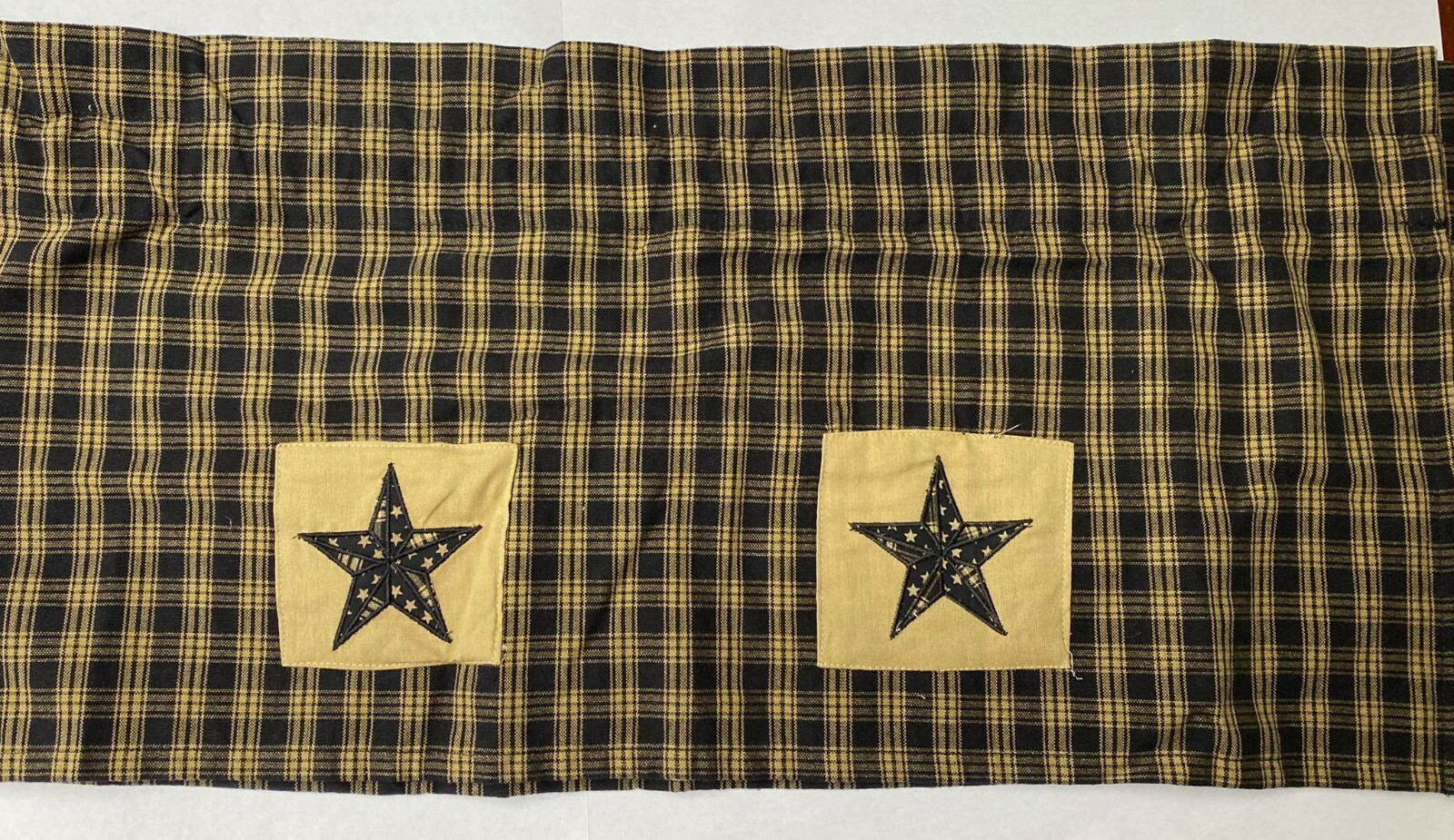 PD Sturbridge Black Lined Patch Valance