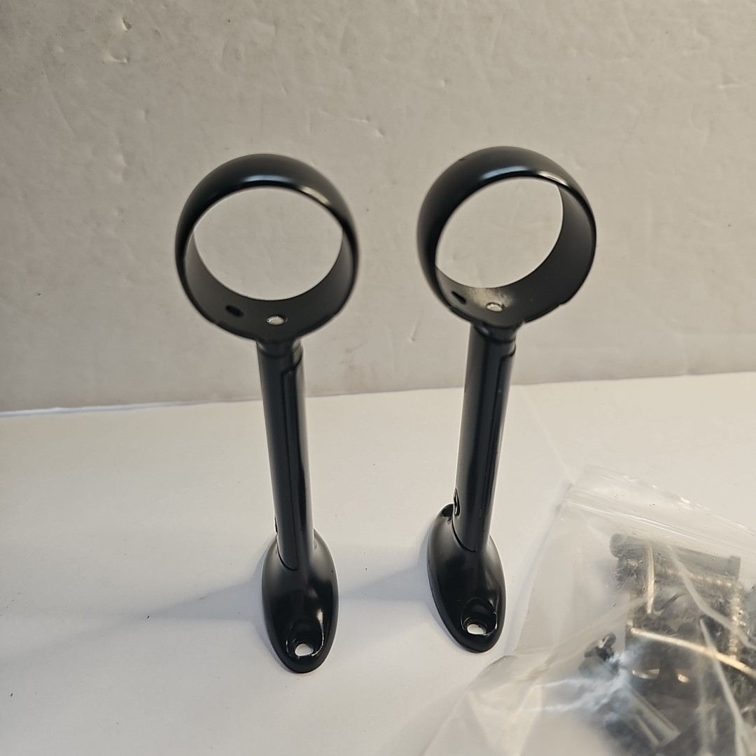 Levolor Universal Curtain Rod Bracket Up To 1″ Round Rods 3-Way Mount Black 2ct