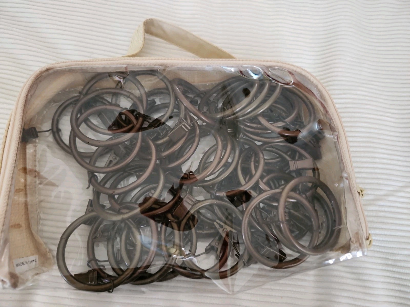 LOT of 52 Curtain rings w/clips Inside Diameter is 1-3/4″ ( 1.75″) Bronze