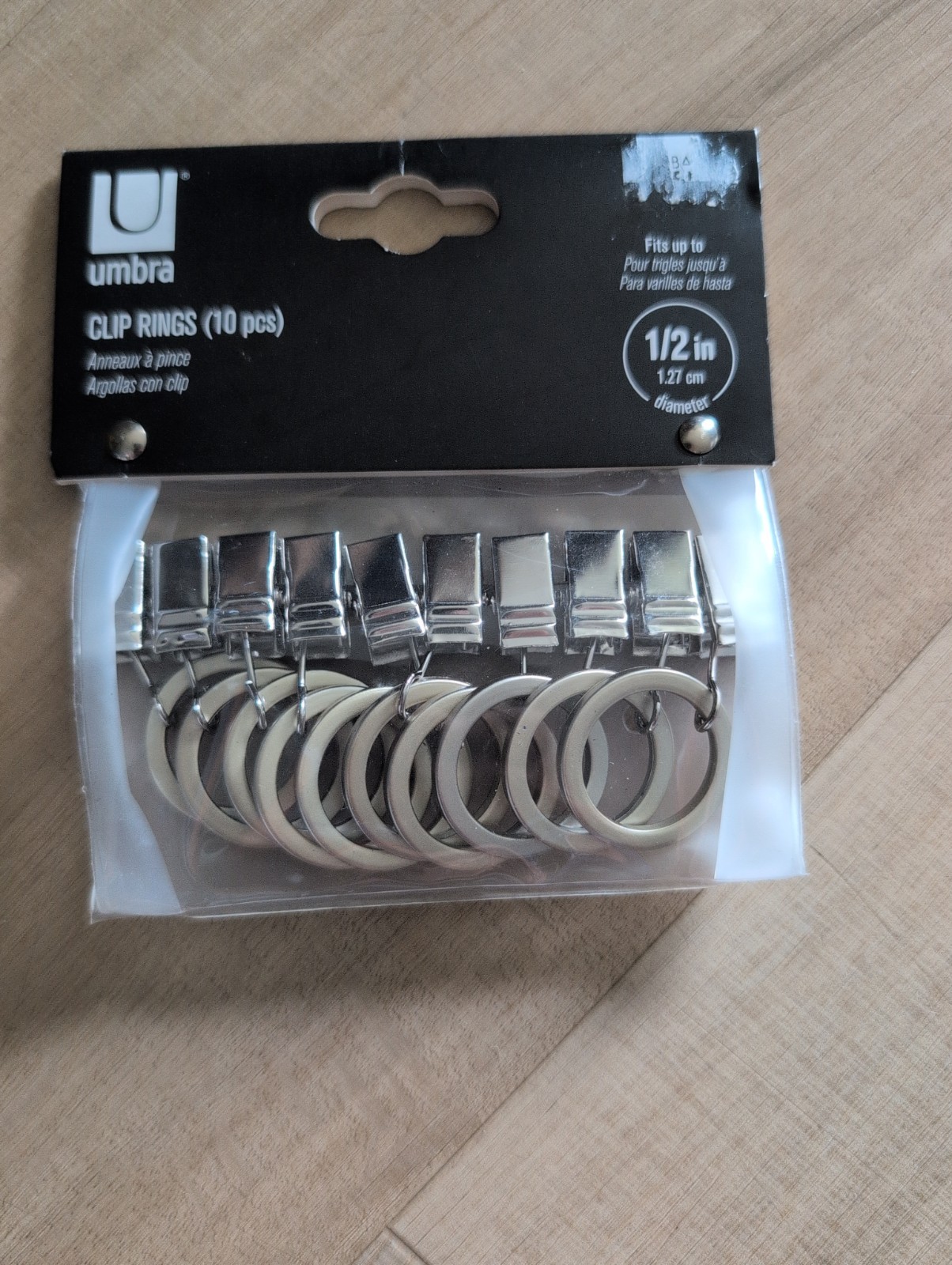 New UMBRA CLIP RINGS 1/2 IN 1O Piece Package Sealed For Crafts Curtains Decor