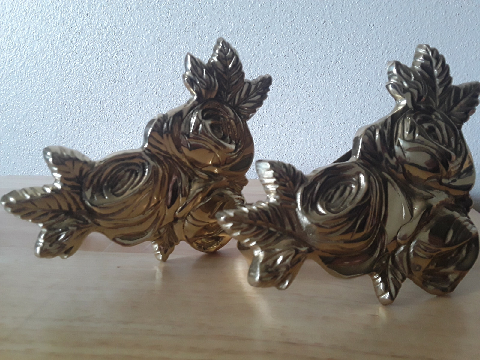 2 Vintage Rose Decor Curtain Tiebacks Size 4 1/4 x 3 1/2 x 6 1/4 Lacqured Brass