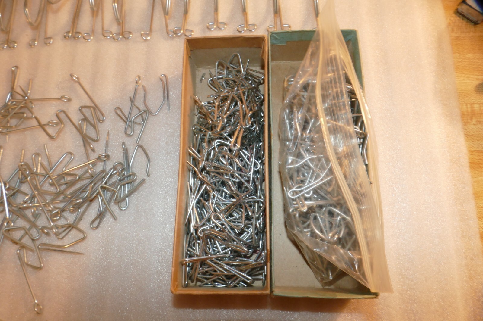 31 VINTAGE metal 3″ DRAPERY CURTAIN HOOKS + about 2 pounds assorted others LOT