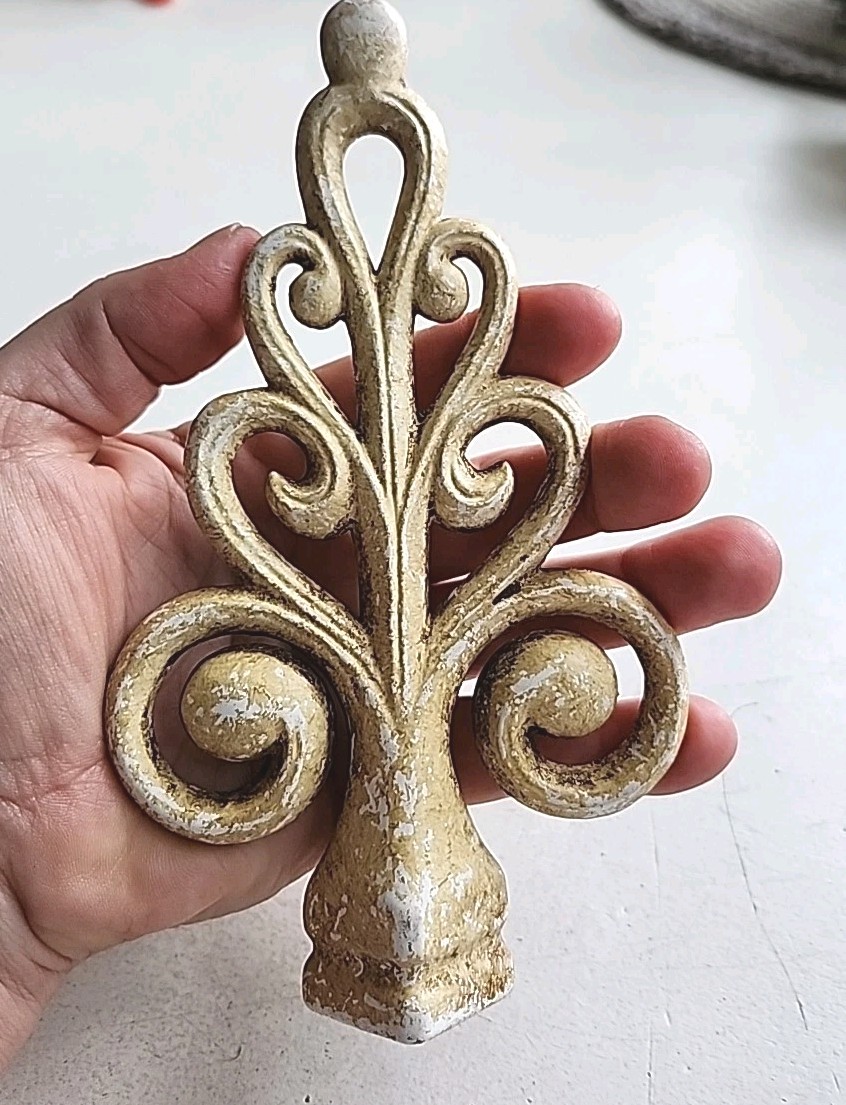 Kirsch Antique White Decorative Metal Cottagecore Finial for 3/4″ Dia. Pole-A15