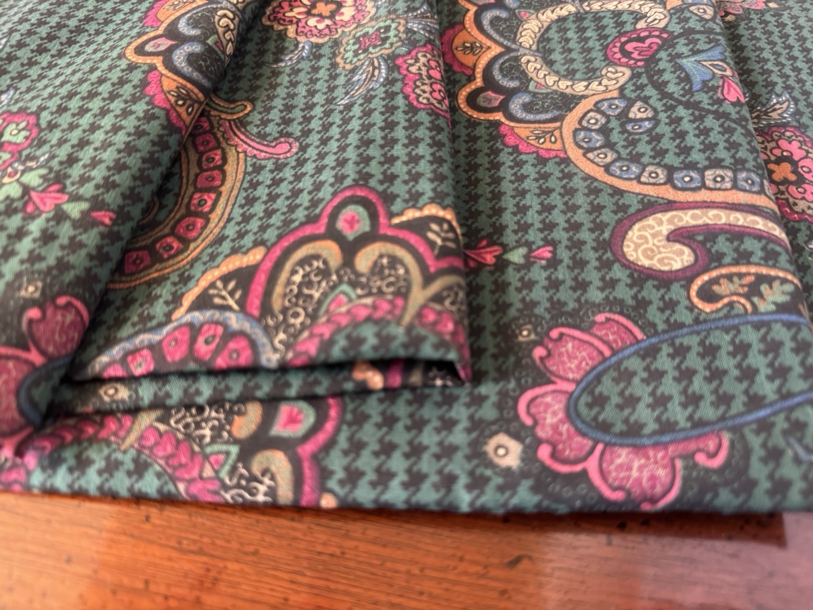 2 Croscill Blouson Equestrian Valances Herringbone/Paisley Spruce Green 18×88”