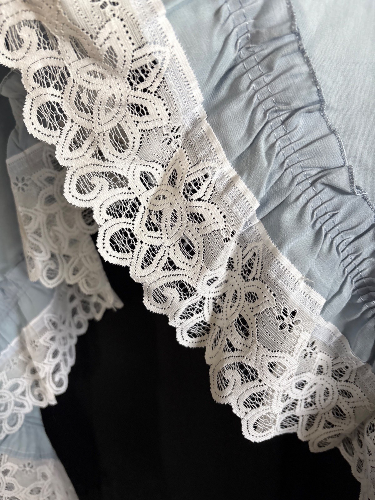 JC Penney Swag Curtains 44″ W x 64″ L Lace Trim Blue White Elegant Style