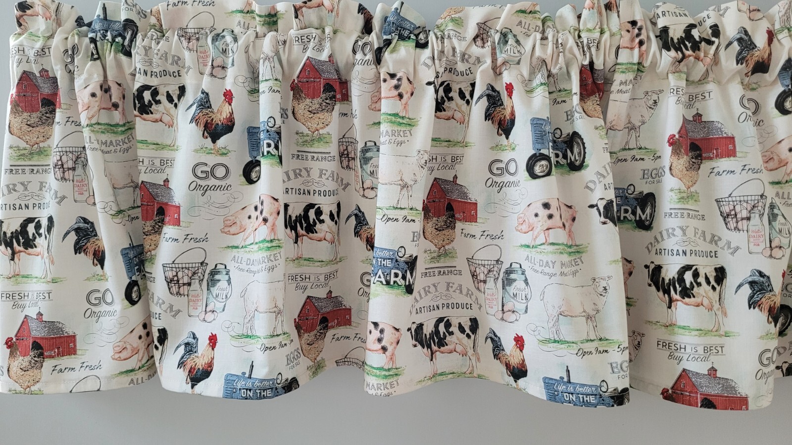 Country Farmhouse Valance Curtain, Farm Animal Themed Valance ( 41″ W x 15″ L)