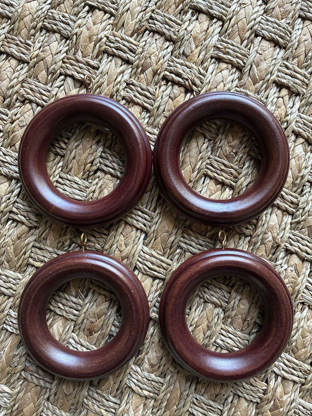 4-Pack Kirsch Curtain Drapery 2″ Wood Pole Rings MAHOGANY 5502EG083