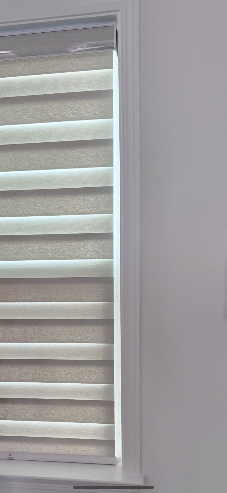 ZSTARR manual Cordless Zebra Blind, Energy-Saving Roll