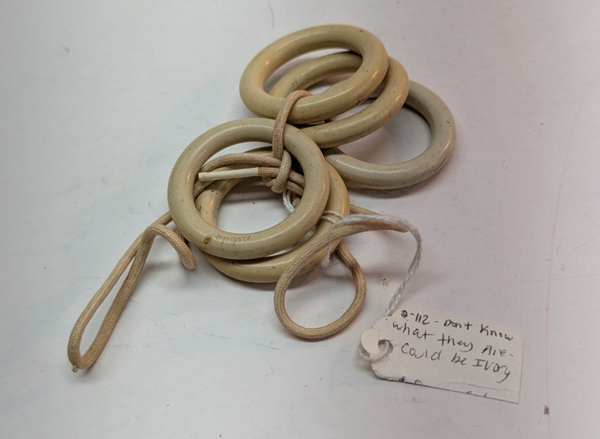 LOT OF 5 Natural Unfinished Curtain Rod Pole Rings Ivory-Like 1.75 Inch