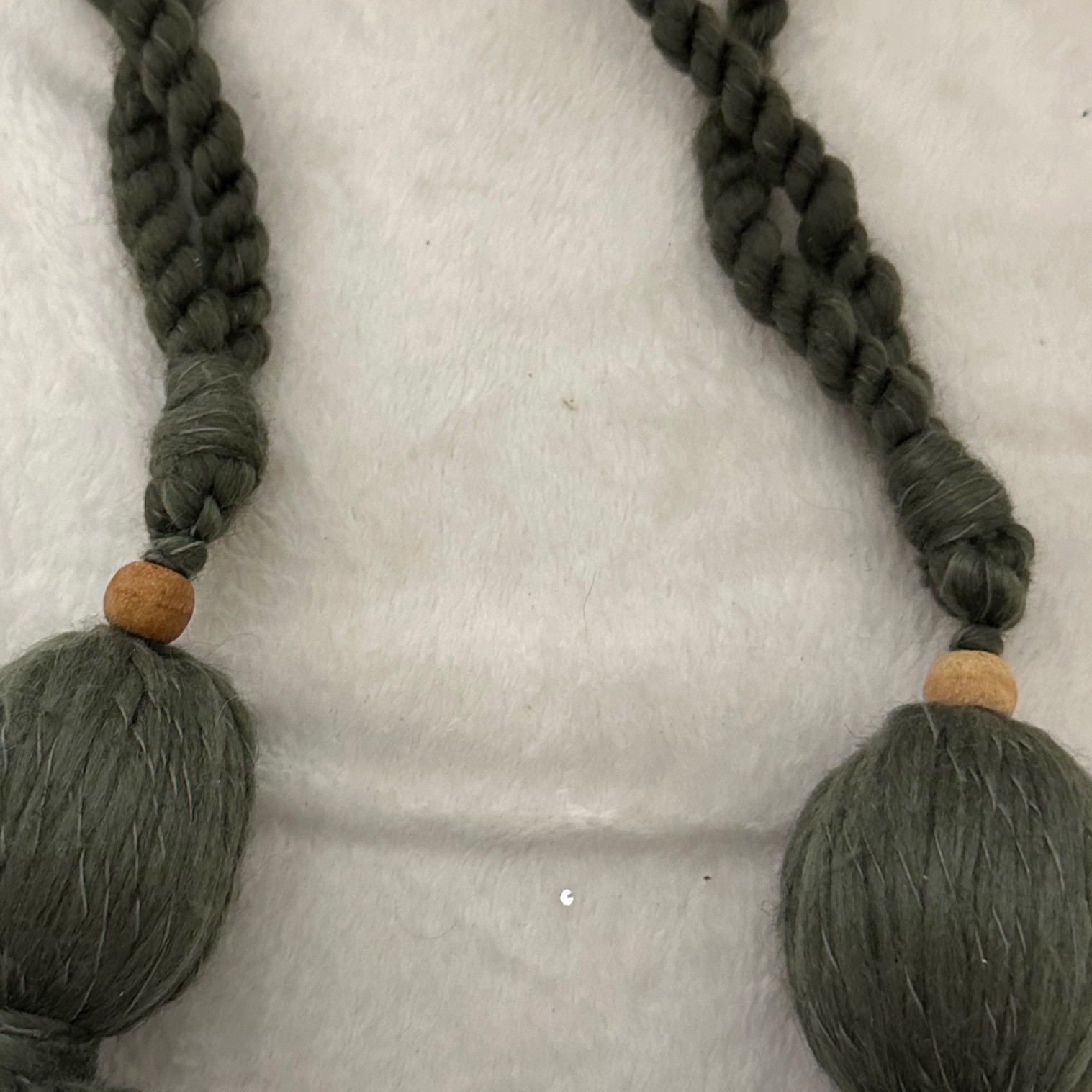 Unbranded Tassel Curtain Tiebacks Set 2 Olive Green Excellent Boho Wood macrame