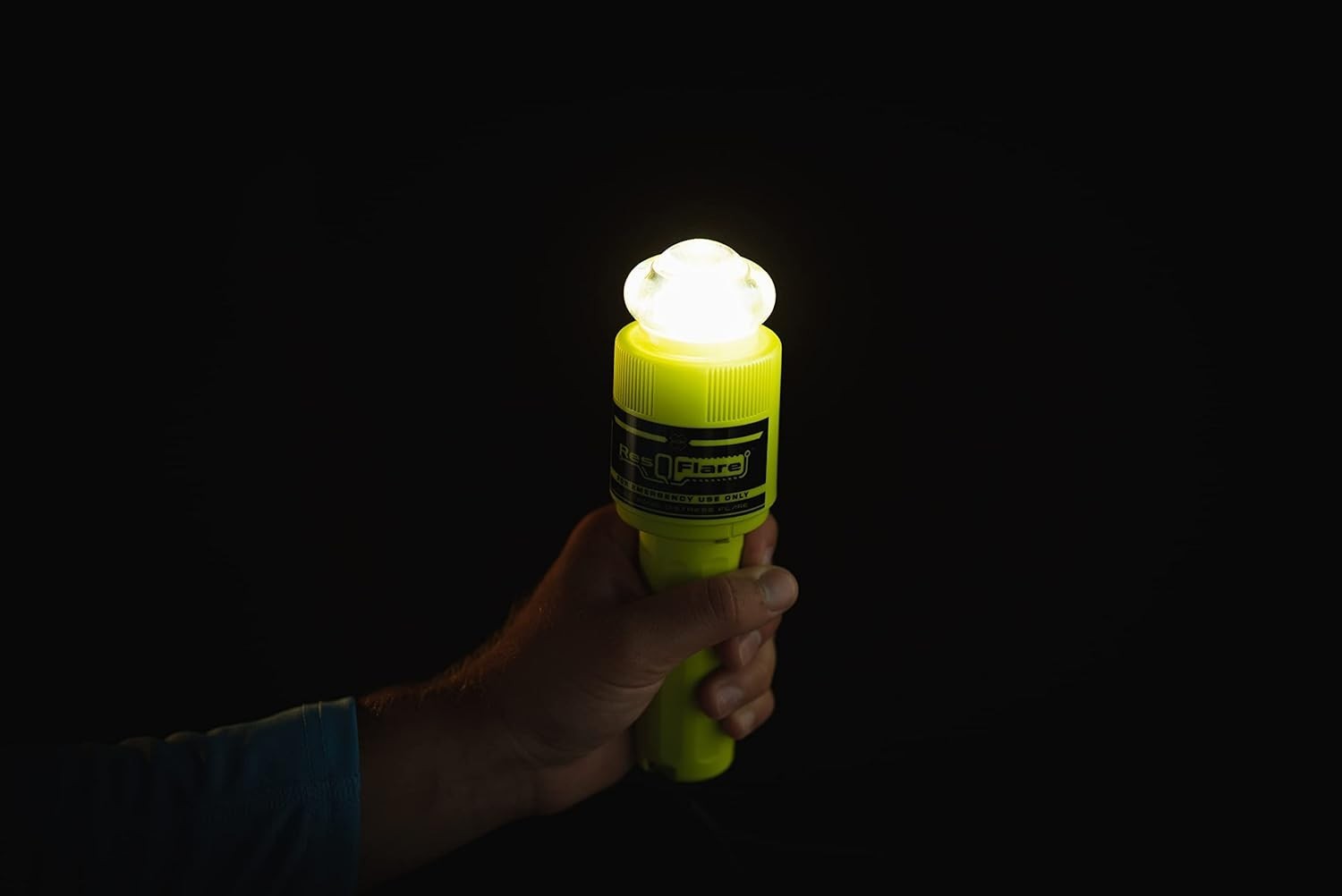 Waterproof ResQFlare E-Flare with Distress Flag – Safe, Lightweight & Compact