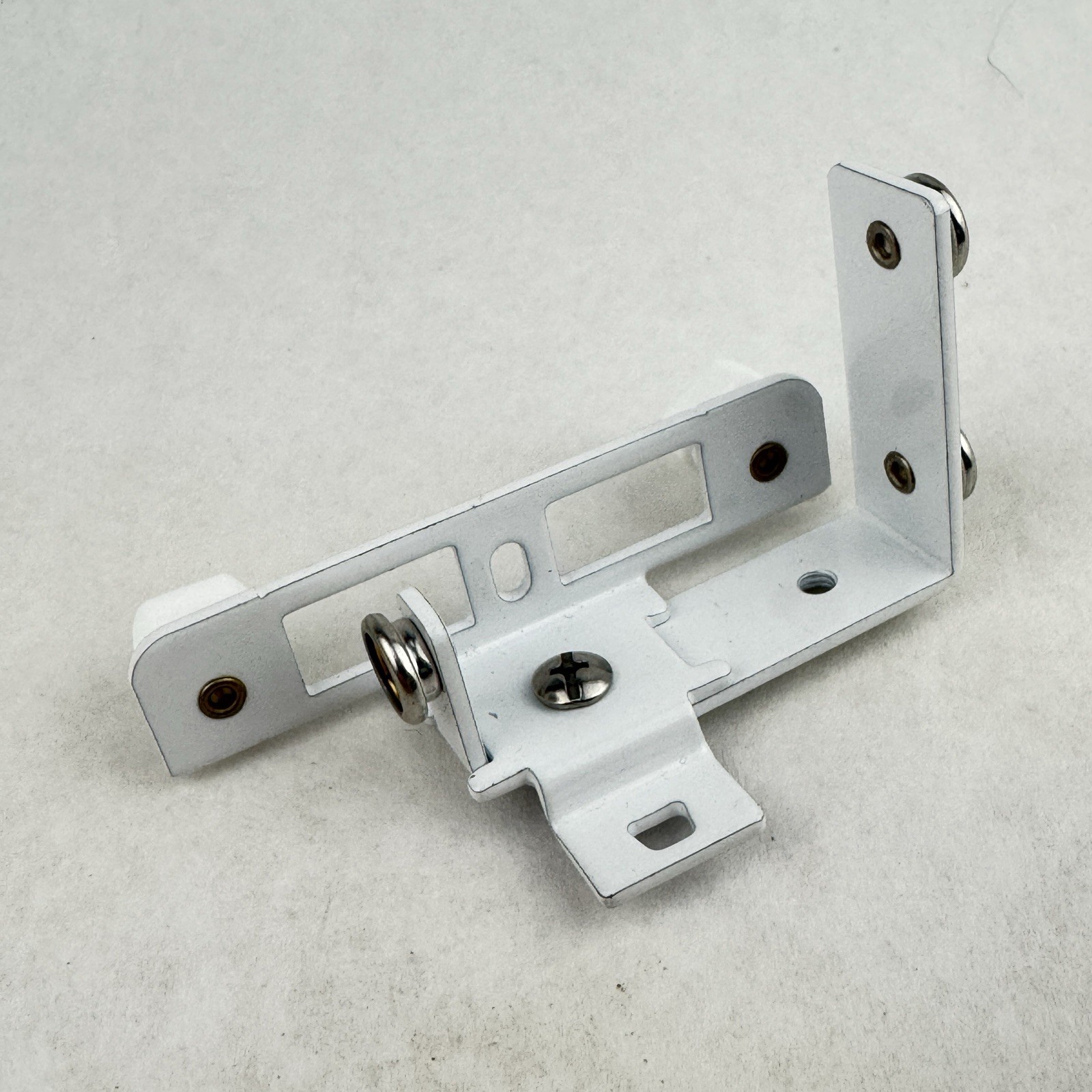 BUTTMASTERG Butt Snap Master Carrier Left Track Roller Assembly