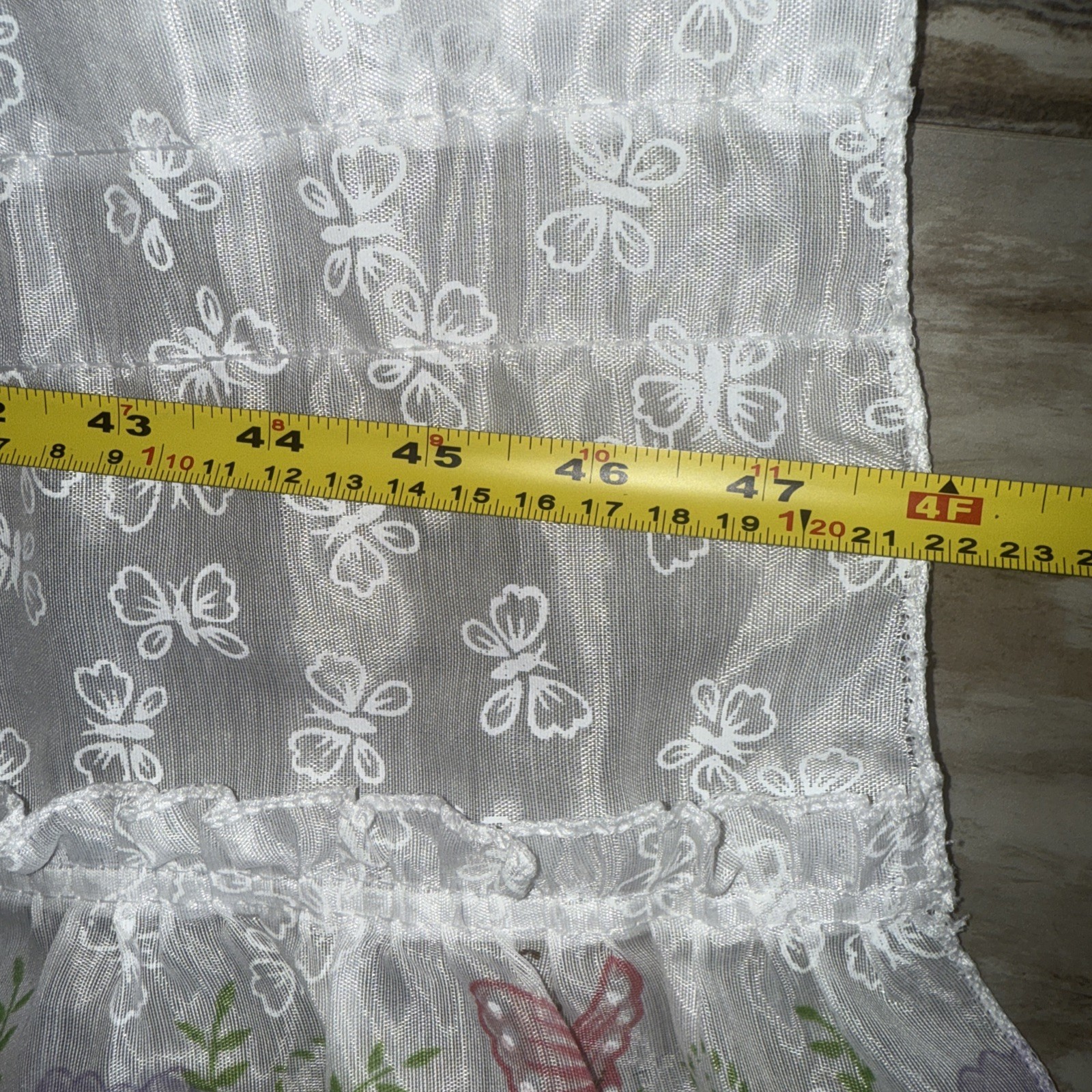 VTG KK Home Innovations Pair White Window Curtain Panels Floral Butterfly 48X11